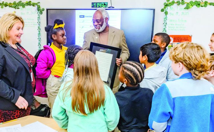 Griffin recognizes MHA for excellent cursive writing