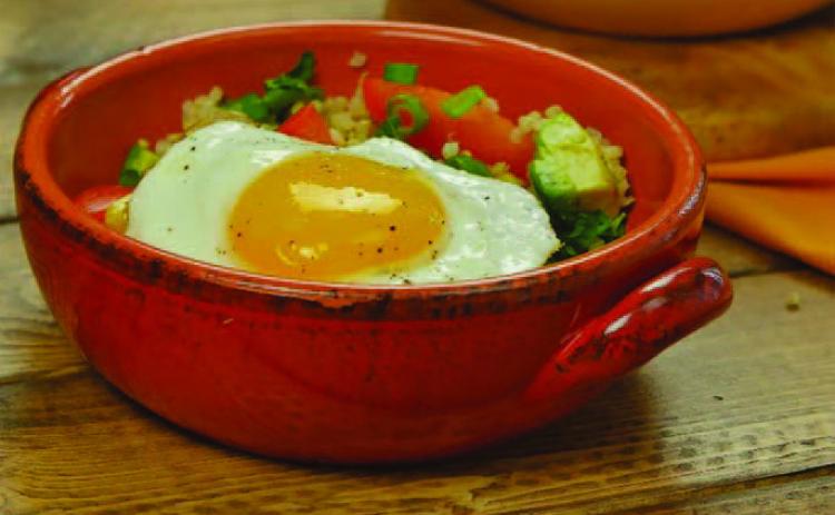 Southwestern Quinoa and Egg Breakfast Bowls