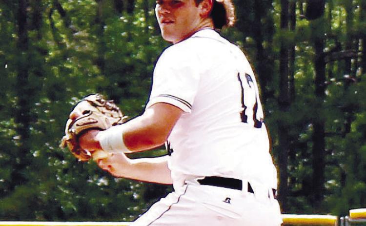 Trojans end regular season with 3-game sweep