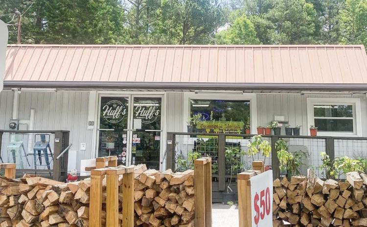 Huff’s Market was renovated and reopened in 2022 by owners Dylan and Kensey Anderson. HANNAH MITCHELL/Staff
