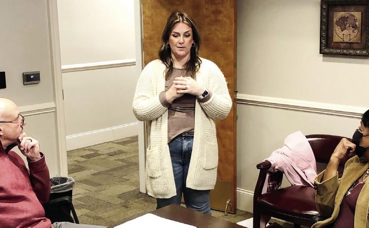 Brownlow gives council members accident details at Monday’s meeting. GREENBERRY MOORE/Staff