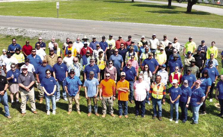 Georgia Power and local businesses clean Lake Sinclair