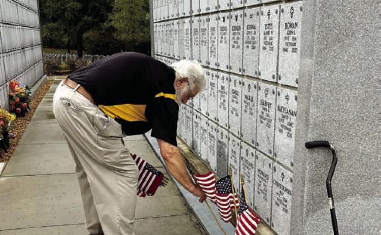 Baldwin honors fallen heroes at Georgia Veterans Memorial Cemetery