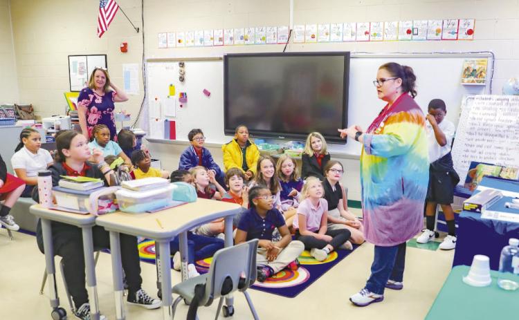 Dr. Catrina Lisse, director of Georgia College’s Science Education Center, presented her “Chemistry Magic Show” to Erin Smith’s fifth grade class. CONTRIBUTED