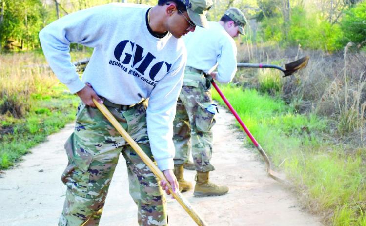 With the support of Keep Milledgeville-Baldwin Beautiful and the Oconee River Greenway Authority, GMC’s 146th Corps of Cadets led a community cleanup on Saturday, March 22. T he service project had over 200 cadets deployed across various locations, including the Oconee River Greenway, the American Legion, local roadways, and homes in need of assistance. COURTESY OF GMC