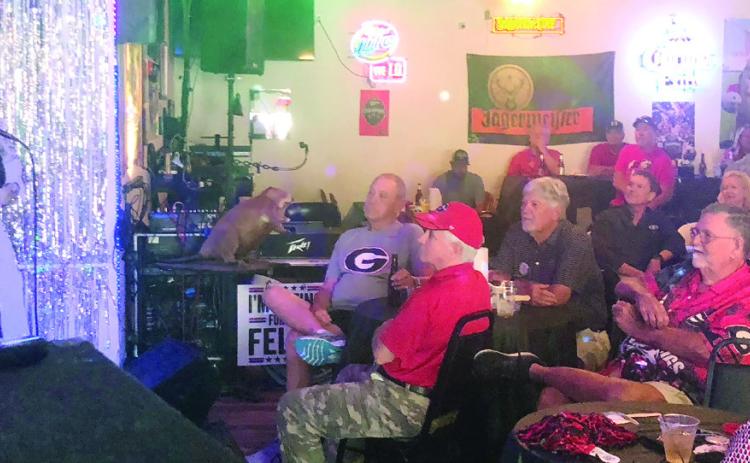Jeff Dantzler spoke about the Bulldogs potentially winning the national championship this year at Duke’s Lounge and Dawg House. GREENBERRY MOORE/Staff
