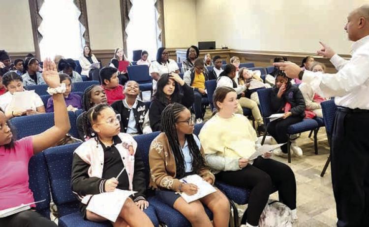 City Manager Hank Griffeth spoke to 49 Lakeview Ambassadors about the role of a city manager, the difference between the city and county governments and how they work together, and what the different departments of the city do. CONTRIBUTED