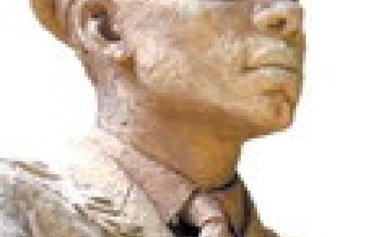 Tuskegee Airman statue cleared for landing